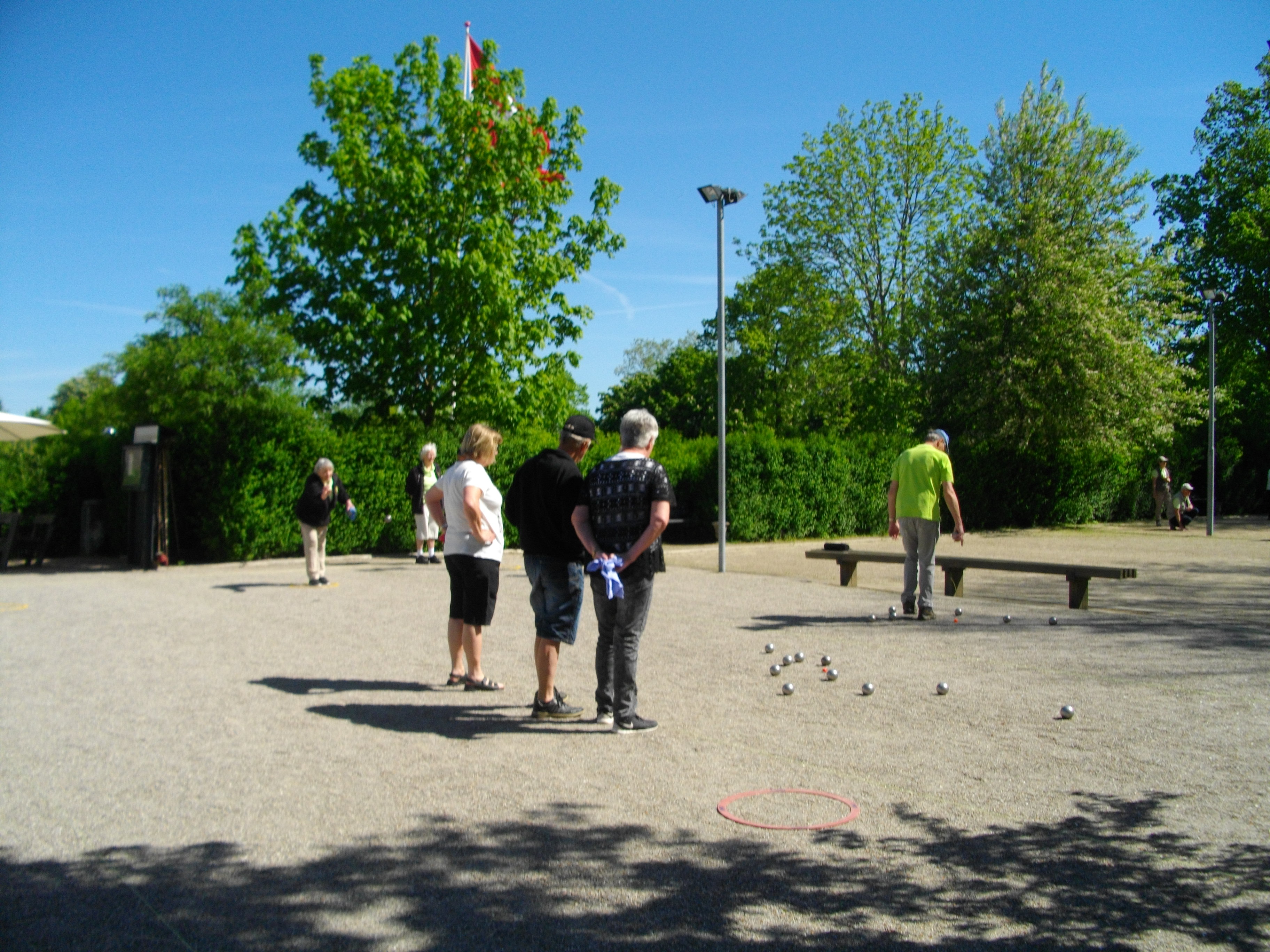 Der skal kuglen ramme