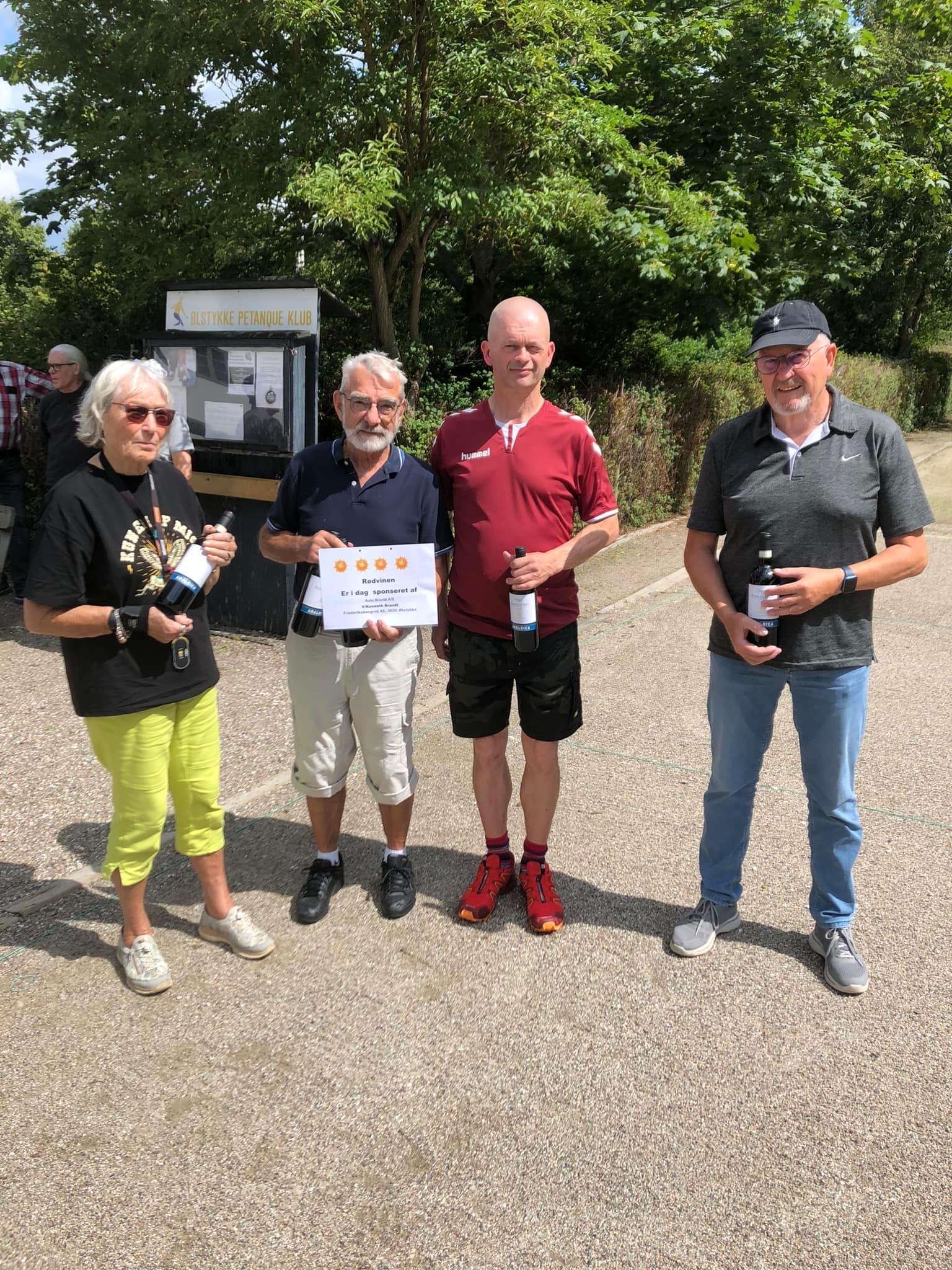 Vinderne: Hanne, Ib, Peter og Henrik
